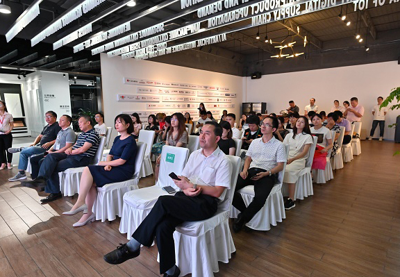 34÷ɽղ(hu)չ(hu)(j)߀O(sh)b(jing)