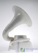 與iPod絕配 點(diǎn)唱機(jī)型陶瓷揚(yáng)聲器亮相 與iPod絕配 點(diǎn)唱機(jī)型陶瓷揚(yáng)聲器亮相