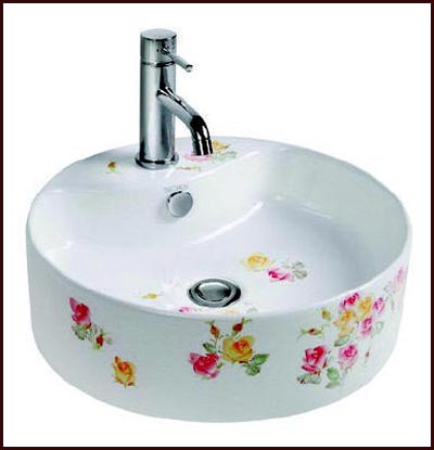 手繪花卉潔具精心妝點(diǎn)個性衛(wèi)浴間