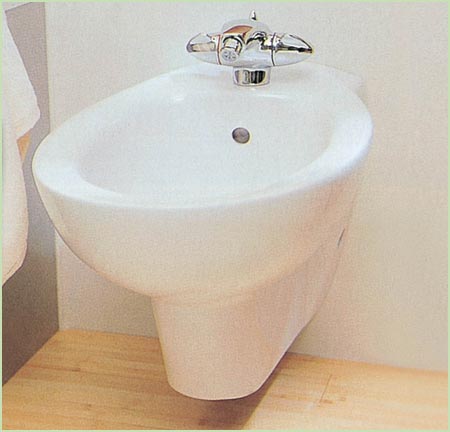 草綠:彰顯自然浴室空間