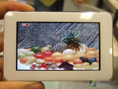 三天降兩回 長(zhǎng)虹陶瓷白MP4低至650元