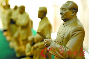 陶藝泰斗歷時1年創(chuàng)作60尊開國大典(組圖)