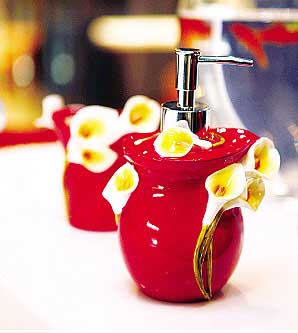 精致小巧配件 增添浴室風(fēng)情