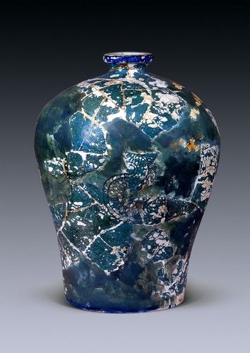 宣德瓜皮綠釉刻龍紋梅瓶 景德鎮(zhèn)御廠出土品.jpg