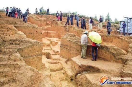 點(diǎn)擊圖片翻到下一頁>> 泉州發(fā)現(xiàn)九座古瓷窯 將福建陶瓷燒制史前推千年