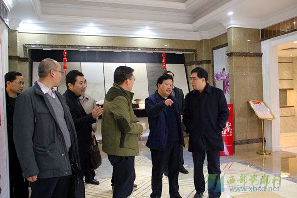 大唐電信與中船重工客商來(lái)夾考察陶瓷產(chǎn)業(yè)發(fā)展