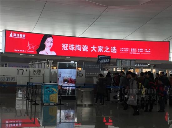 ϾC(j)҂ഺŮAngelababyƽ