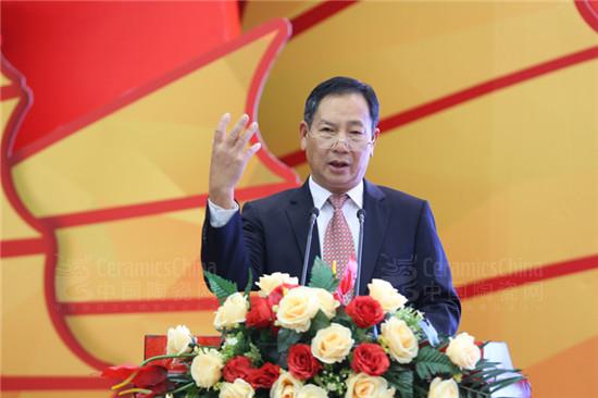 新明珠陶瓷集團(tuán)隆重召開2016年新春工作會(huì)議