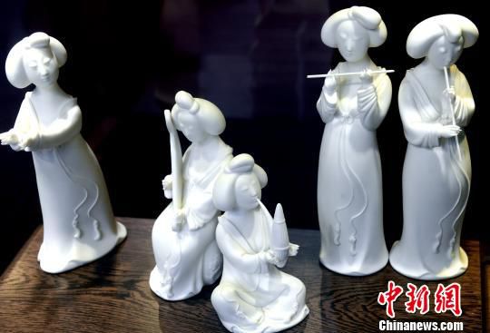 �»��Gˇ�g(sh��)�մ���Ʒչ�Wҫ&ldquo;�״�֮��&rdquo;