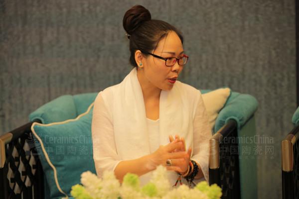 佛山市室內(nèi)設(shè)計協(xié)會秘書長吳虹霏