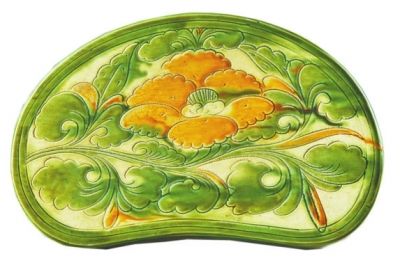 宋代三彩牡丹紋枕