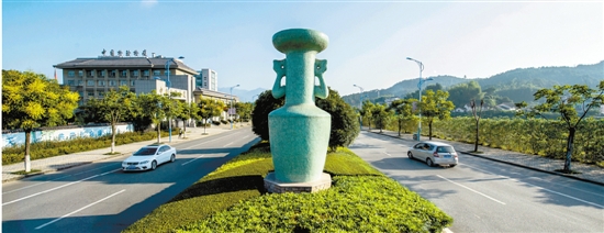 ����ɶ���������Ȫ��̽�ش�퍄��� ����ǧ�Žz·