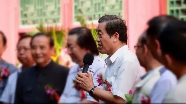 李國(guó)棟-書法陶瓷展在恭王府隆重舉行