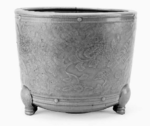 明萬(wàn)歷 龍泉窯刻供養(yǎng)銘文香爐