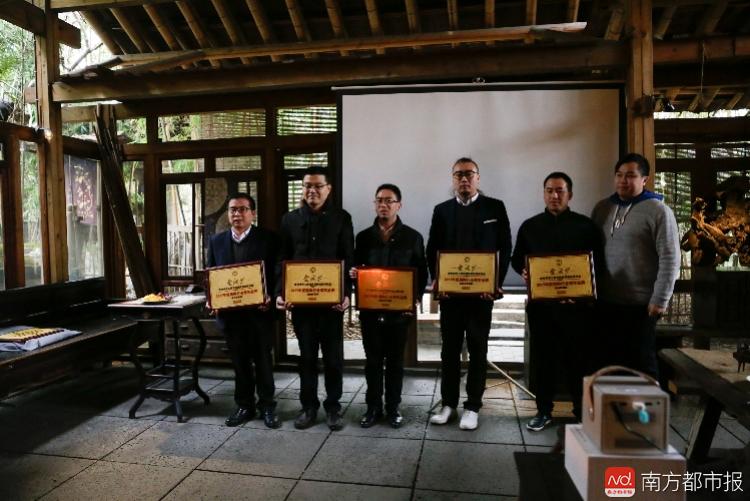 imagefile 5a786455a0669.jpg