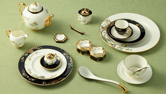 國宴瓷亮相《舌尖3》 設(shè)計師黃春茂:高品質(zhì)也要大眾化 國宴瓷亮相《舌尖3》 設(shè)計師黃春茂:高品質(zhì)也要大眾化